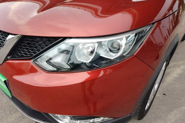 Used Nissan Qashqai 2016 2.0L CVT Elite Edition Left Front Headlight
