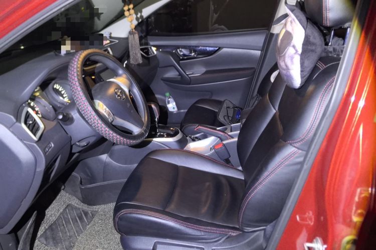 Used Nissan Qashqai 2016 2.0L CVT Elite Edition Left Front Seat