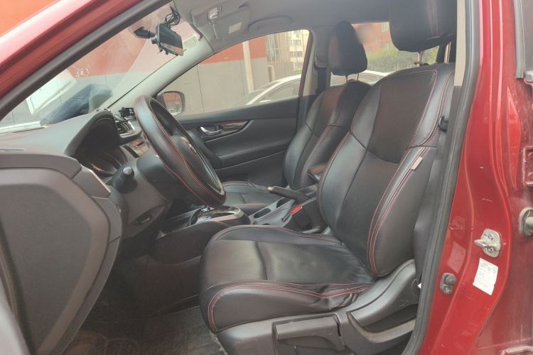 Used Nissan Qashqai 2016 2.0L CVT Elite Edition Left Front Seat