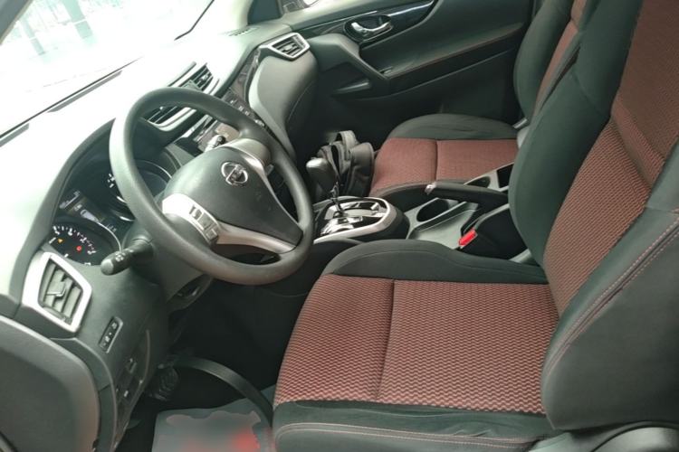 Used Nissan Qashqai 2016 2.0L CVT Elite Edition Left Front Seat