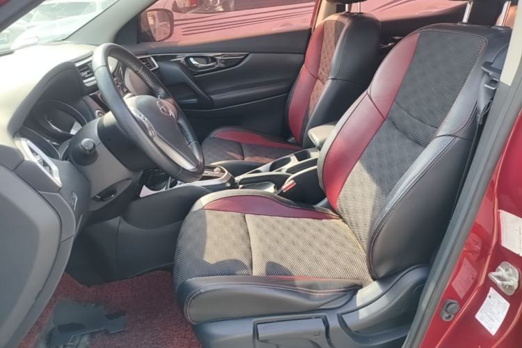Used Nissan Qashqai 2016 2.0L CVT Luxury Edition Left Front Seat