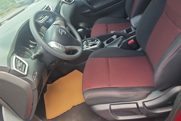 Used Nissan Qashqai 2016 2.0L CVT Elite Edition Left Front Seat