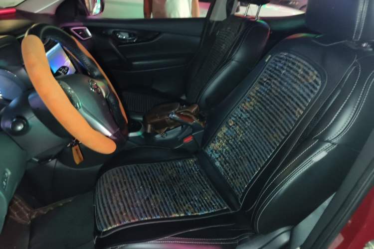 Used Nissan Qashqai 2016 2.0L CVT Elite Edition Left Front Seat