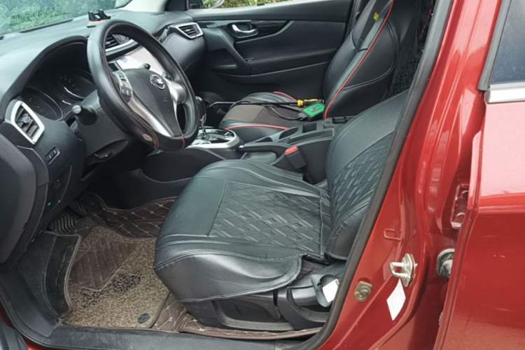 Used Nissan Qashqai 2016 2.0L CVT Elite Edition Left Front Seat
