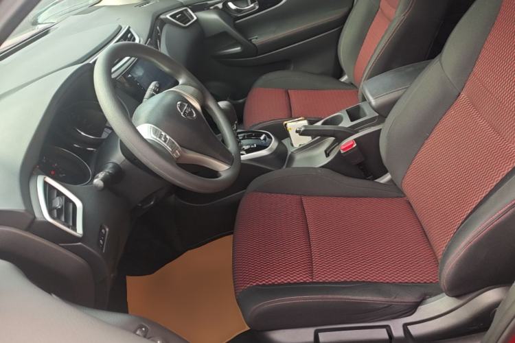 Used Nissan Qashqai 2016 2.0L CVT Elite Edition Left Front Seat