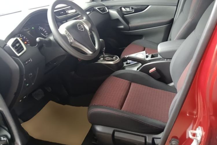 Used Nissan Qashqai 2016 2.0L CVT Elite Edition Left Front Seat