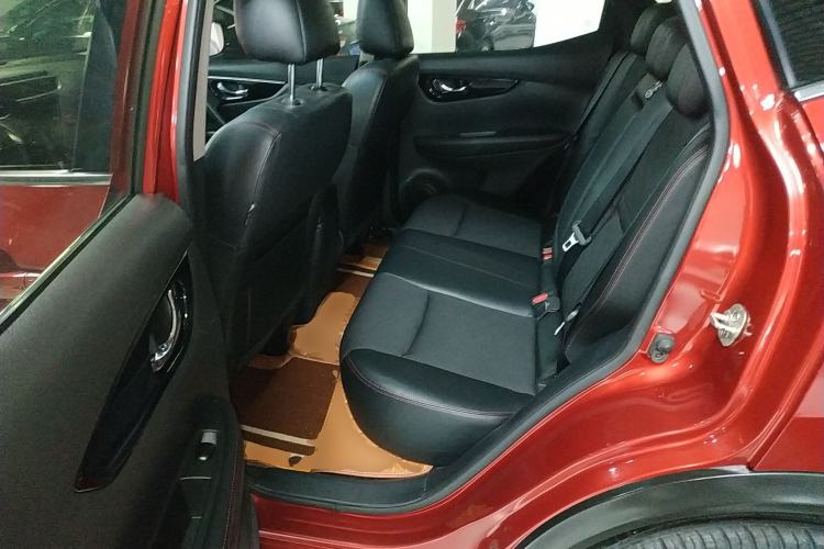 Used Nissan Qashqai 2016 2.0L CVT Luxury Edition Left Rear Seat