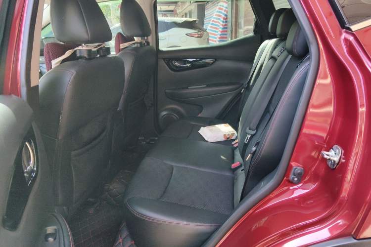 Used Nissan Qashqai 2016 2.0L CVT Luxury Edition Left Rear Seat