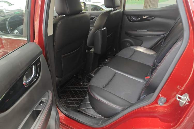 Used Nissan Qashqai 2016 2.0L CVT Luxury Edition Left Rear Seat