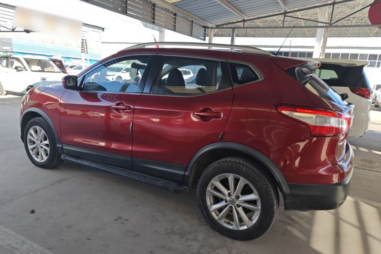 Used Nissan Qashqai 2016 2.0L CVT Elite Edition Left Side