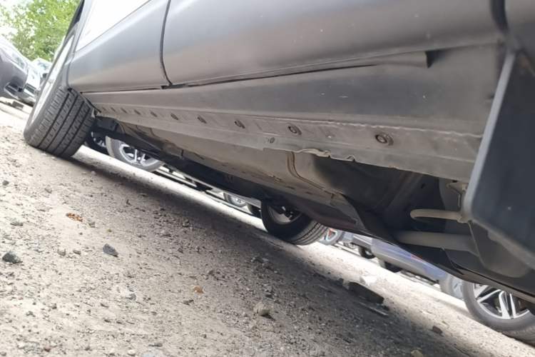 Used Nissan Qashqai 2016 2.0L CVT Elite Edition Left Side Sill