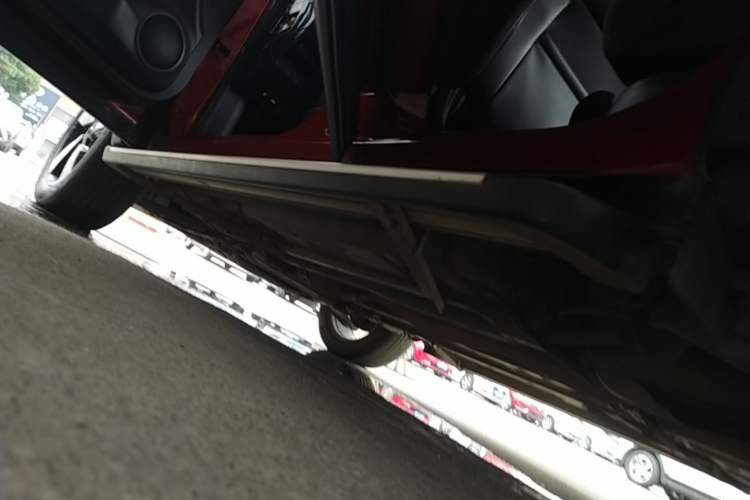 Used Nissan Qashqai 2016 2.0L CVT Luxury Edition Left Side Sill