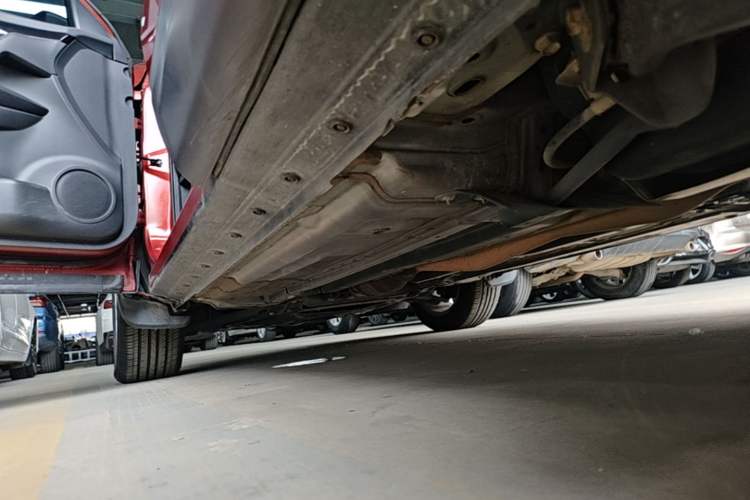 Used Nissan Qashqai 2016 2.0L CVT Elite Edition Left Side Sill