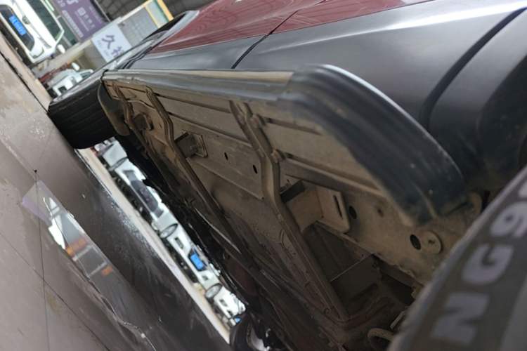 Used Nissan Qashqai 2016 2.0L CVT Elite Edition Left Side Sill