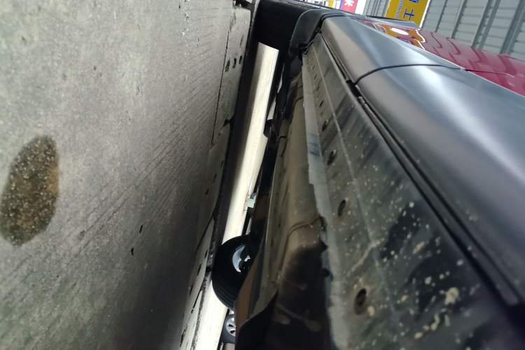 Used Nissan Qashqai 2016 2.0L CVT Elite Edition Left Side Sill