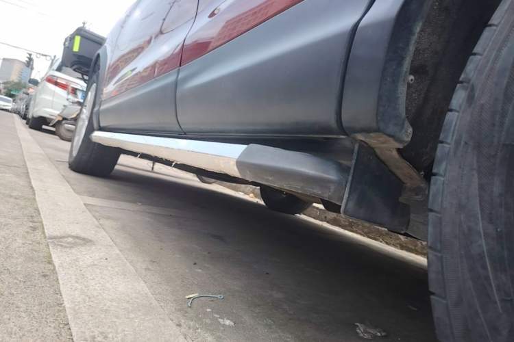 Used Nissan Qashqai 2016 2.0L CVT Elite Edition Left Side Sill