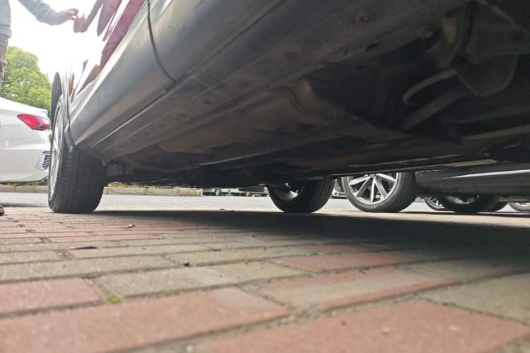 Used Nissan Qashqai 2016 2.0L CVT Elite Edition Left Side Sill