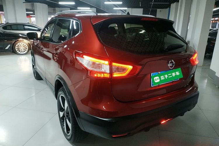 Used Nissan Qashqai 2016 2.0L CVT Luxury Edition Rear Left 45 Deg