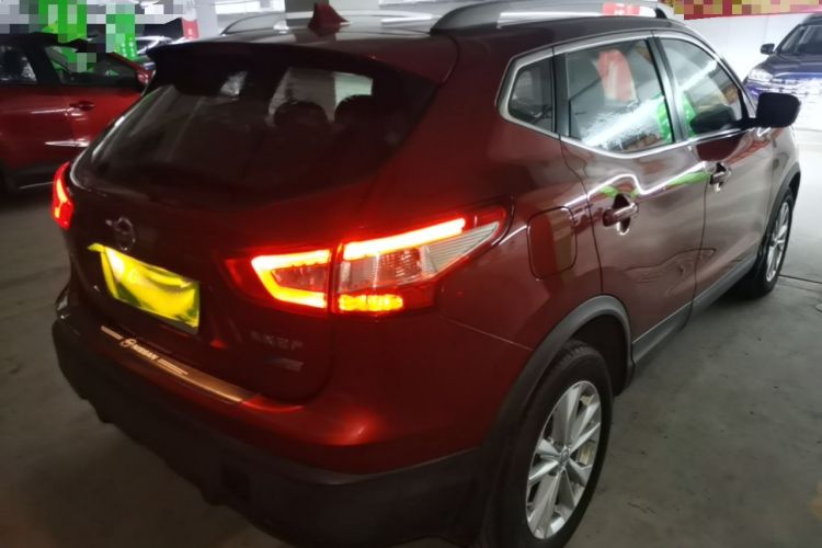 Used Nissan Qashqai 2016 2.0L CVT Elite Edition Rear Right 45 Deg