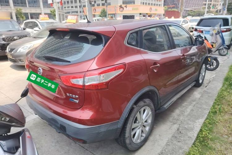 Used Nissan Qashqai 2016 2.0L CVT Elite Edition Rear Right 45 Deg