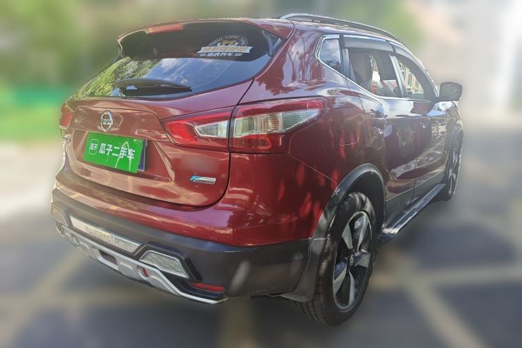 Used Nissan Qashqai 2016 2.0L CVT Luxury Edition Rear Right 45 Deg