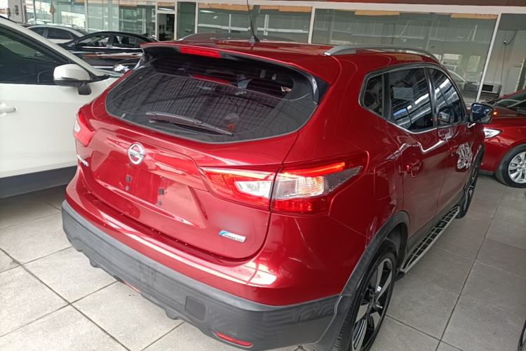Used Nissan Qashqai 2016 2.0L CVT Luxury Edition Rear Right 45 Deg