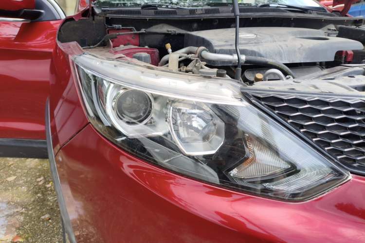 Used Nissan Qashqai 2016 2.0L CVT Elite Edition Right Front Headlight
