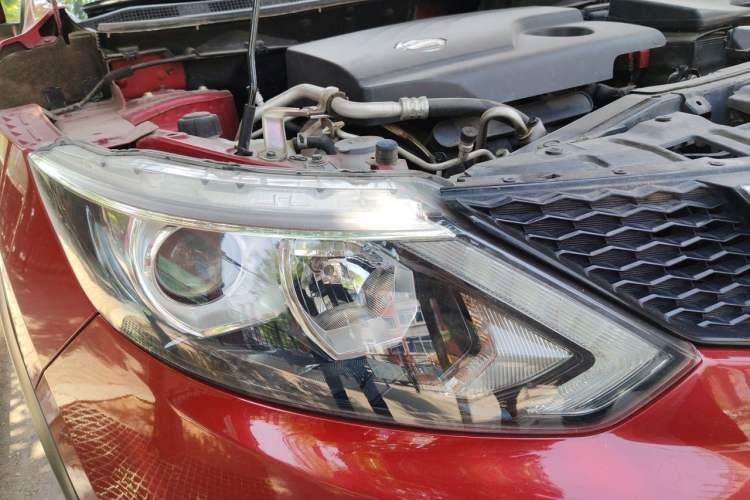 Used Nissan Qashqai 2016 2.0L CVT Elite Edition Right Front Headlight