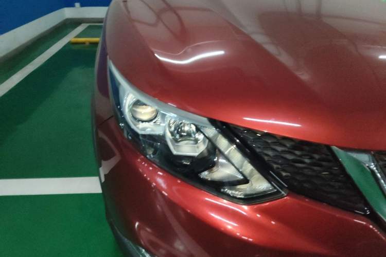 Used Nissan Qashqai 2016 2.0L CVT Luxury Edition Right Front Headlight