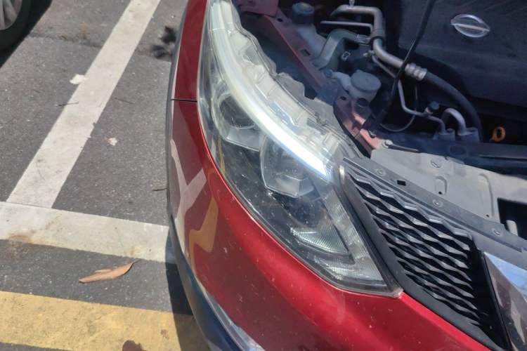 Used Nissan Qashqai 2016 2.0L CVT Elite Edition Right Front Headlight