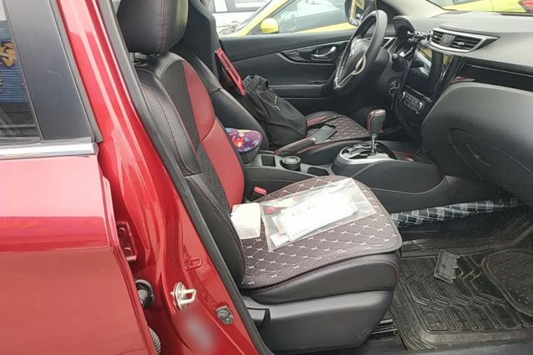 Used Nissan Qashqai 2016 2.0L CVT Leading Edition Right Front Seat