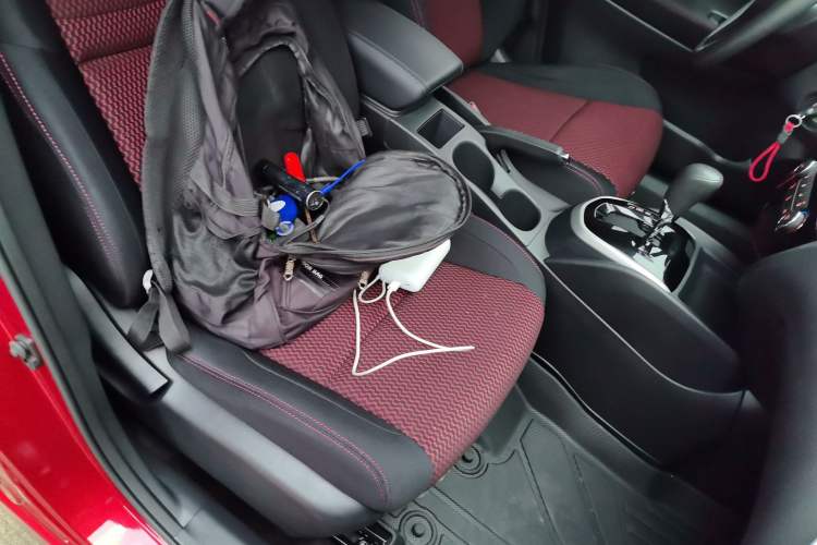 Used Nissan Qashqai 2016 2.0L CVT Elite Edition Right Front Seat
