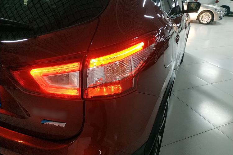 Used Nissan Qashqai 2016 2.0L CVT Luxury Edition Right Rear Taillight