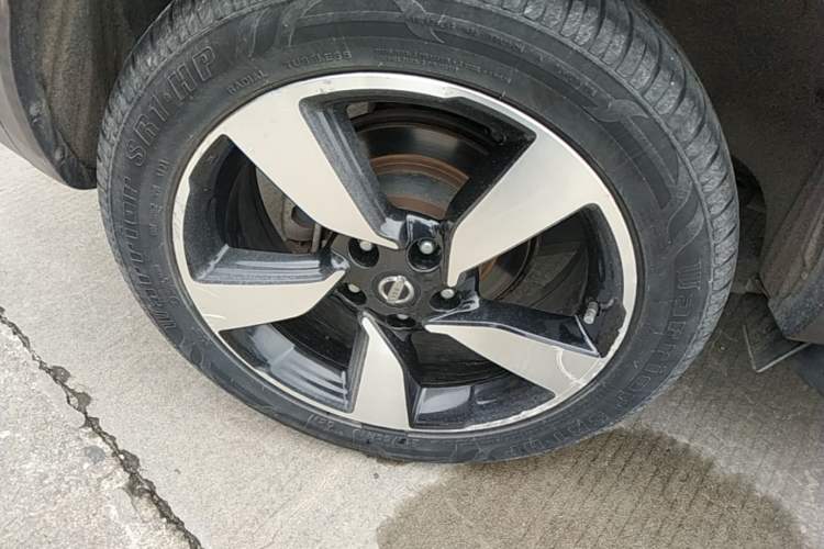 Used Nissan Qashqai 2016 2.0L CVT Leading Edition Right Rear Wheel Hub