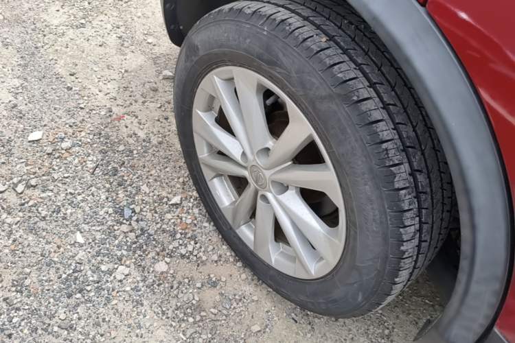 Used Nissan Qashqai 2016 2.0L CVT Elite Edition Right Rear Wheel Hub