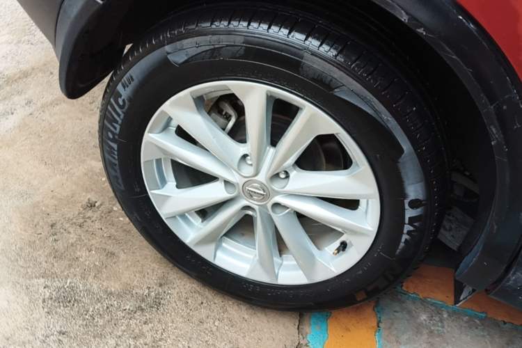 Used Nissan Qashqai 2016 2.0L CVT Elite Edition Right Rear Wheel Hub