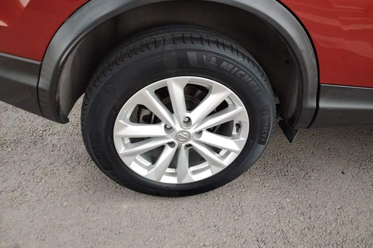 Used Nissan Qashqai 2016 2.0L CVT Elite Edition Right Rear Wheel Hub