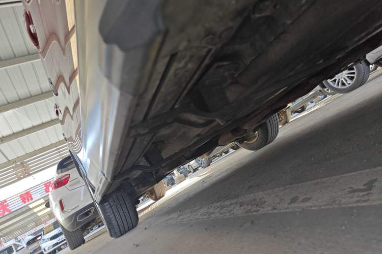 Used Nissan Qashqai 2016 2.0L CVT Elite Edition Right Side Sill