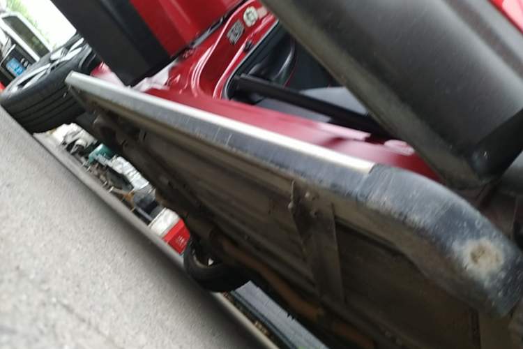 Used Nissan Qashqai 2016 2.0L CVT Luxury Edition Right Side Sill