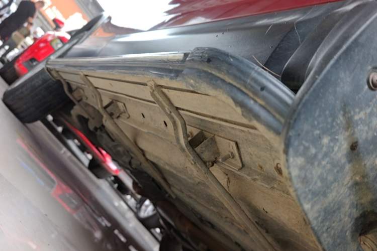 Used Nissan Qashqai 2016 2.0L CVT Elite Edition Right Side Sill