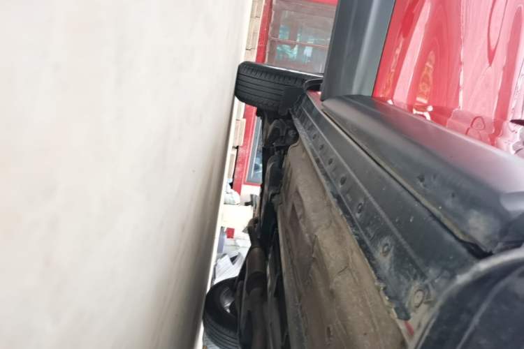 Used Nissan Qashqai 2016 2.0L CVT Elite Edition Right Side Sill