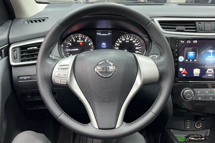 Used Nissan Qashqai 2016 2.0L CVT Luxury Edition Steering Wheel
