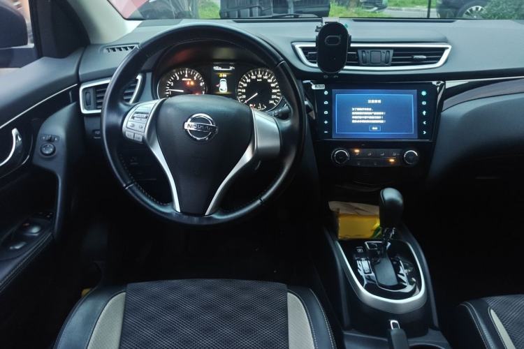 Used Nissan Qashqai 2016 2.0L CVT Luxury Edition Steering Wheel