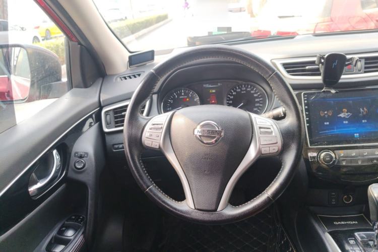 Used Nissan Qashqai 2016 2.0L CVT Luxury Edition Steering Wheel