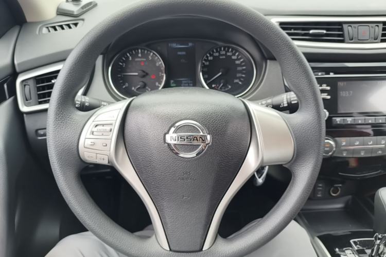 Used Nissan Qashqai 2016 2.0L CVT Elite Edition Steering Wheel