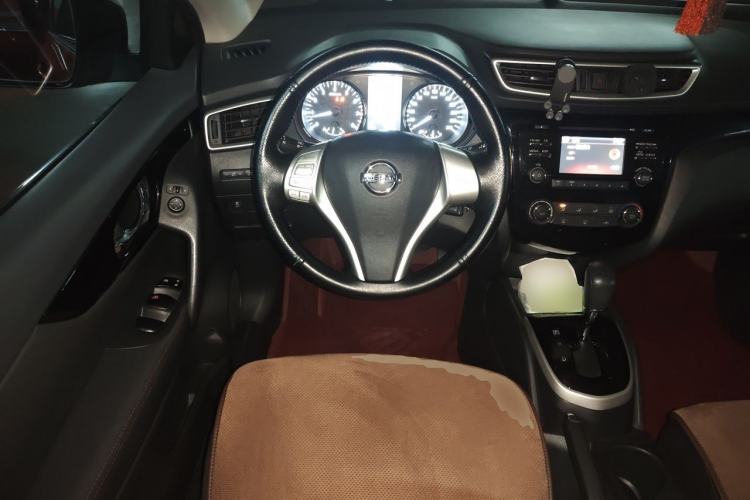 Used Nissan Qashqai 2016 2.0L CVT Elite Edition Steering Wheel