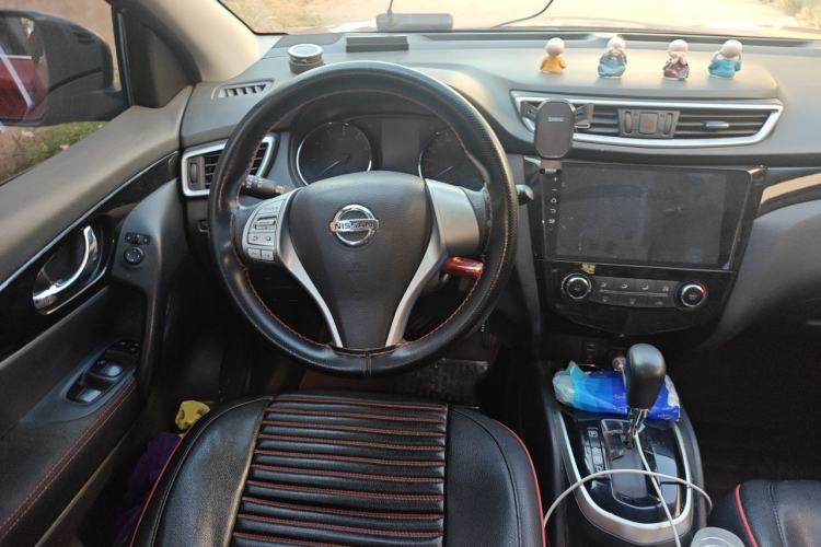Used Nissan Qashqai 2016 2.0L CVT Elite Edition Steering Wheel