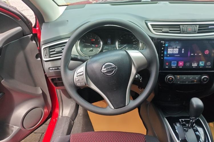 Used Nissan Qashqai 2016 2.0L CVT Elite Edition Steering Wheel