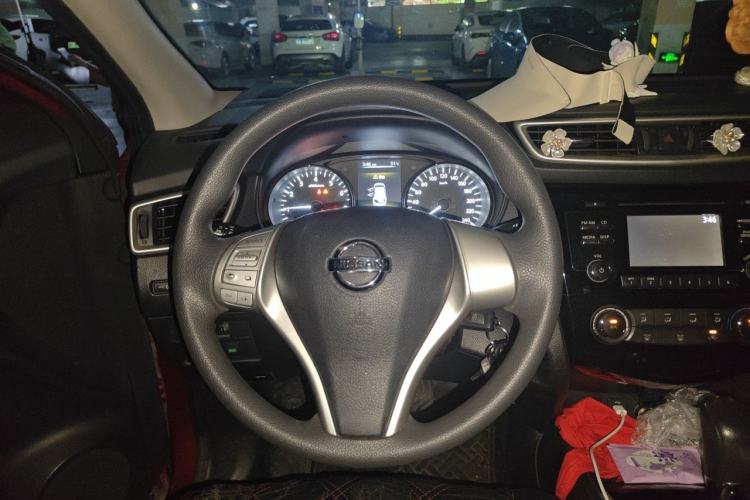 Used Nissan Qashqai 2016 2.0L CVT Elite Edition Steering Wheel