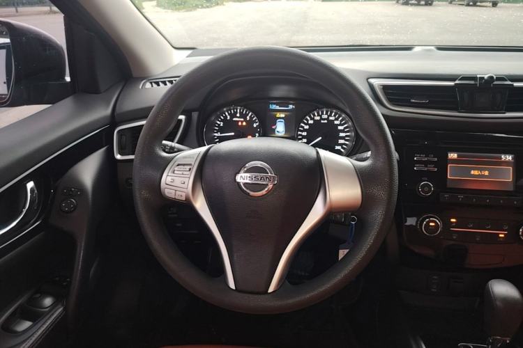 Used Nissan Qashqai 2016 2.0L CVT Elite Edition Steering Wheel